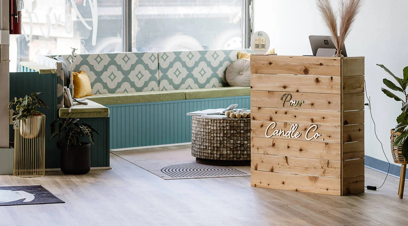 Pour Candle Bar